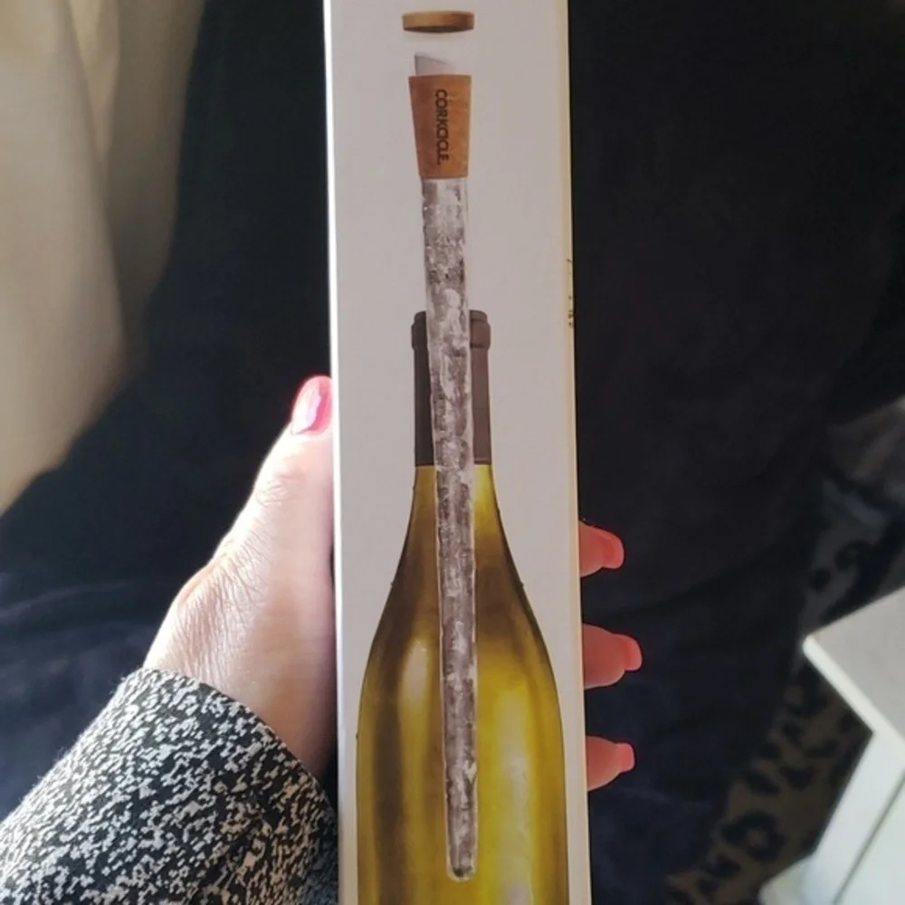 💜 NWT WINE‎ CORKCICLE AIR WINE New in Box 3 in 1 Wine Pourer